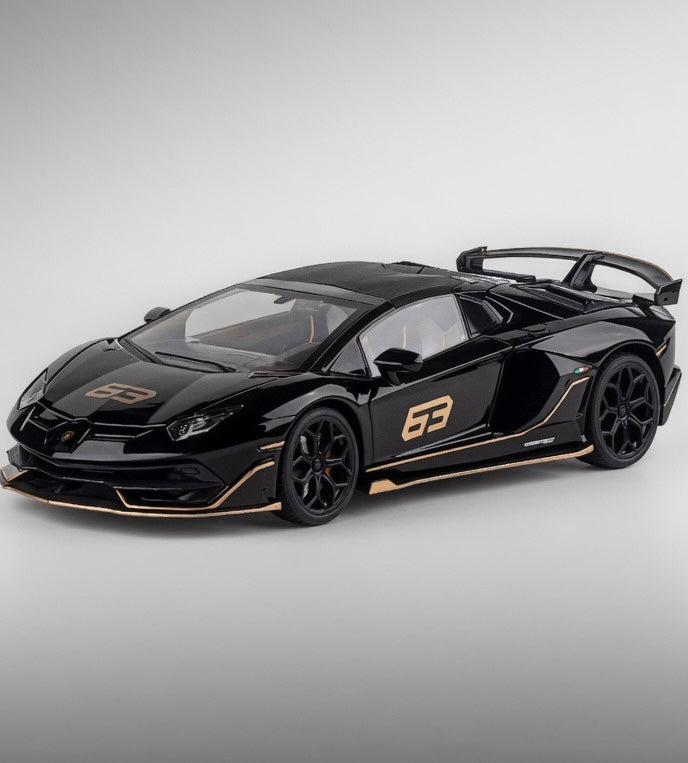 Lamborghini Aventador SVJ 63 1:18 – Edición Deportiva de Colección
