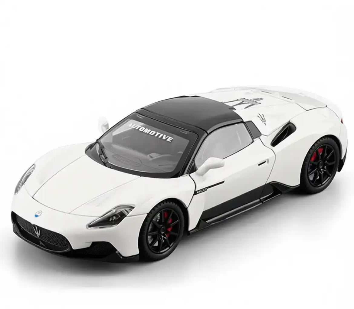 Maserati MC20 Cabrio 1:24 Diecast Sports Car Model (White)