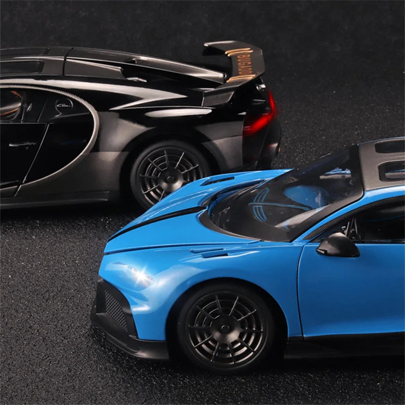1:18 Bugatti Chiron PUR SPORT Alloy Sports Model Diecast Metal Racing Car Vehicle Model Sound and Light Simulation Kids Toy Gift
