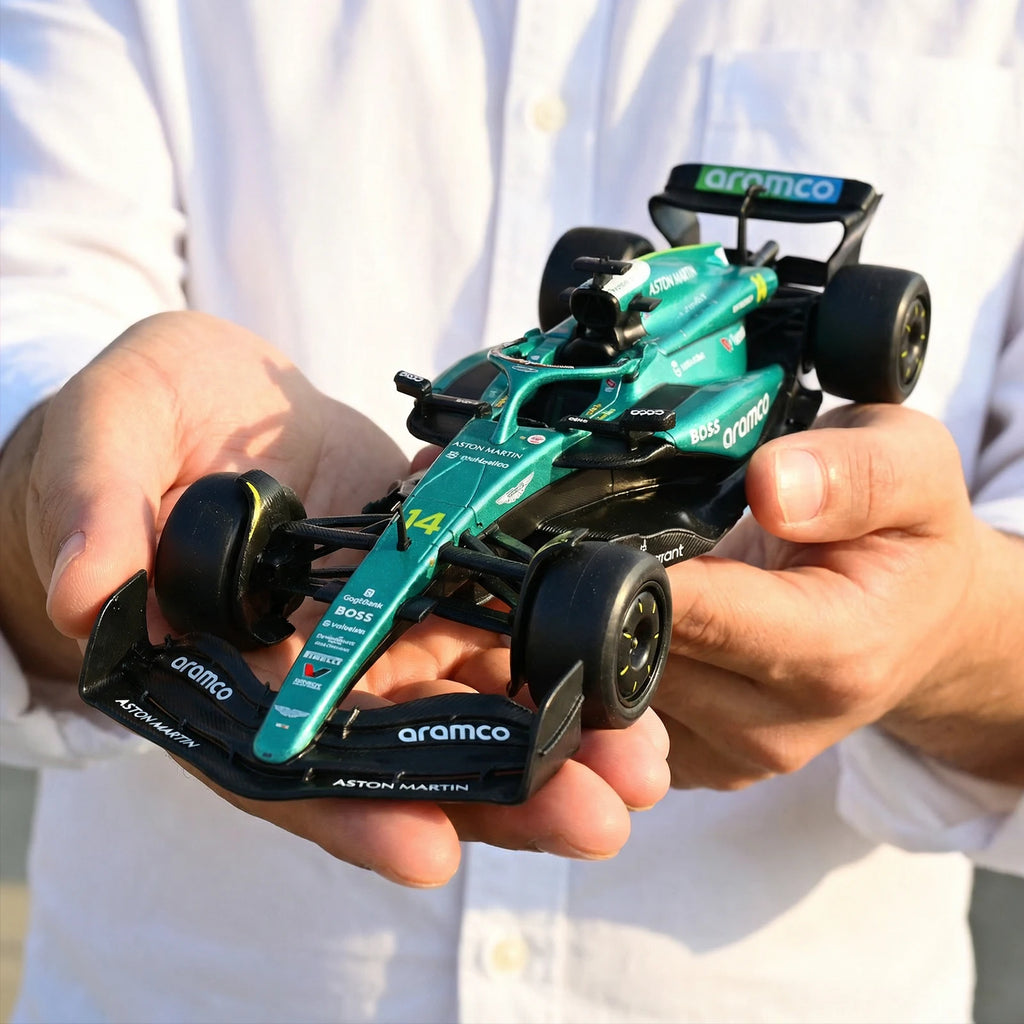 1:18 Aston Martin F1 No.14 Formula Mclaren F1 No.4 Alloy Metal Diecast Model Car High Simulation Collectibles Children Toy Cars